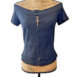 Adam Pour Eve Women's Black Crocheted On/Off Shoulder Laced Up Front Top Size M
